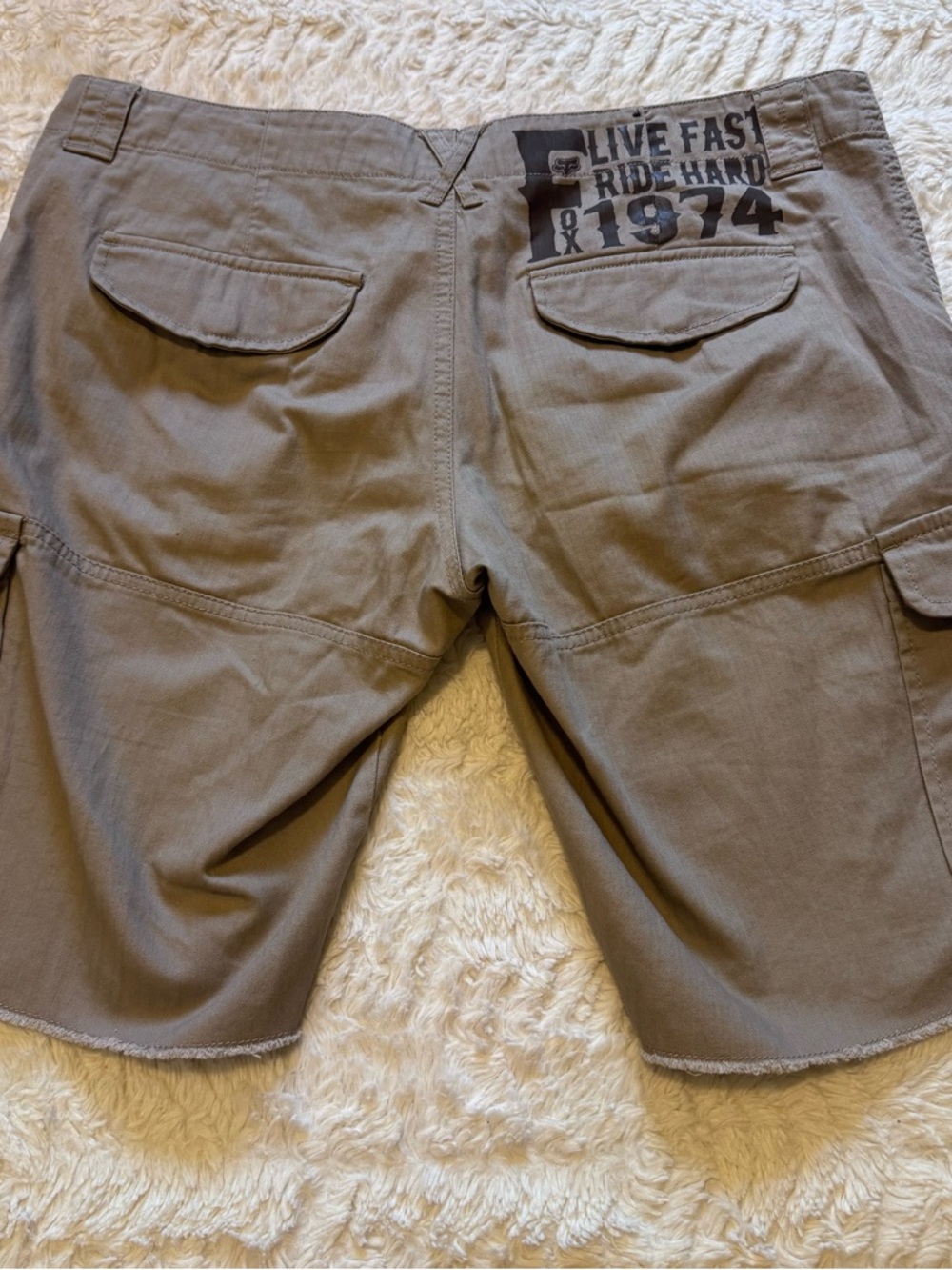 Fox Racing Khaki Cargo Shorts Size 9 Y2K Gorpcore Skater Utility Mid Rise - Picture 2 of 6